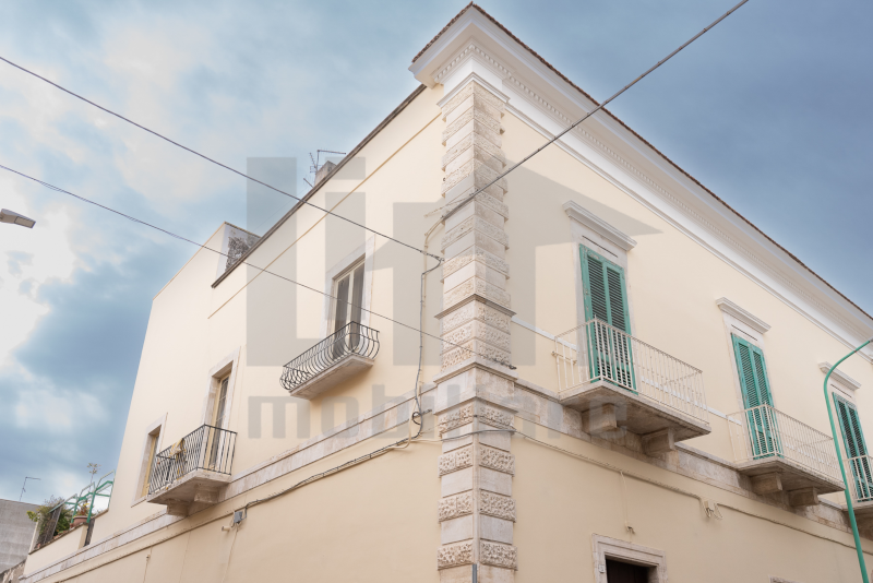 0000656-Lim-mobiliare-esterno